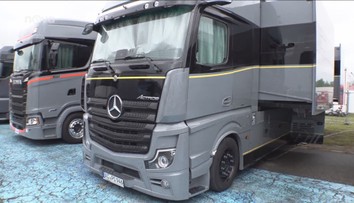 Nejbohatší jezdci MotoGP. Při závodech v Brně žijí v luxusu