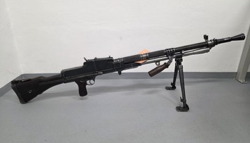 Kulomet, samopal i granáty. Lidé ústecké policii nanosili výzbroj jak pro armádu
