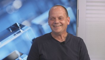 Bezpečnost na silnicích je klíčová, ale vzdělání nezaručuje lepší řidiče, tvrdí odborník