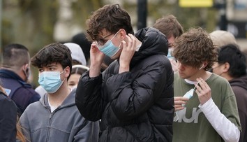 Na školách se šíří nebezpečná nemoc. Dva studenti podlehli meningitidě