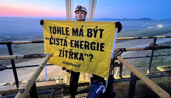 Aktivisté zastavili těžbu v lomu Bílina, protestovali proti jejímu rozšíření