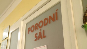 Vláda chce navýšení rodičovského příspěvku i školkovné. Nepomůže to, tvrdí experti