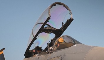 Zničili jsme další čtyři letouny, reagoval Írán na nalezení amerického pilota
