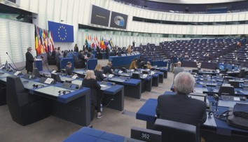 Konec zlatých pasů pro boháče v Evropě? Europarlament vyzval k jejich zákazu