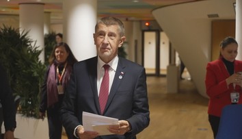 Vláda vybírá kandidáta na prezidenta. Snad to nebude Babiš, doufá Juchelka