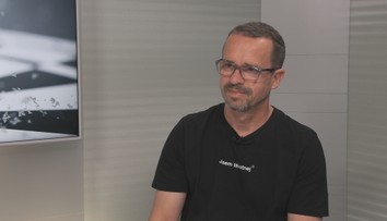 Těhotnej kuchař: Svíčkovou s osmi si před šipkami nedávejte. Piv klidně šest