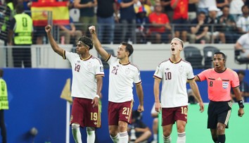 Francie–⁠⁠⁠⁠⁠⁠Španělsko ON-LINE: Les Bleus jsou na ručník! Španělé navyšují vedení