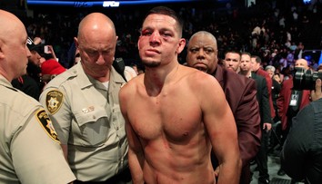 Bývalá hvězda UFC se porvala na ulici. Po zveřejnění videa se přihlásila policii
