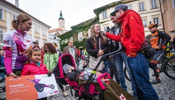 Cyklistický závod Nova Cup na konci sezóny pomáhal