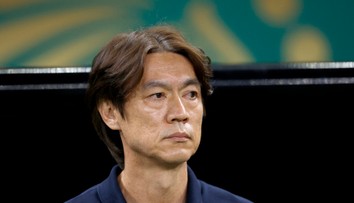 Trenér Koreje pod palbou! Kritika prezidenta, petice a zesměšnění od veřejnoprávní TV