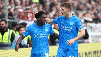 Schickův Leverkusen vyhrál. Dortmund slaví počtvrté v řadě a tlačí na Bayern