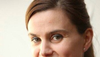 Smrt mladé poslankyně: Chtěli jí dát ochranku. Možná mohla žít