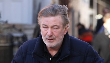 Baldwin se soudu za smrt kameramanky nevyhne, byl znovu obviněn