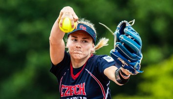 Softbalistka Pecková zůstává v Japonsku. Lepší trénovat než být v karanténě