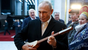 VIDEO: Záhada Putinových nohou. Diktátor si je málem vykroutil z kloubů