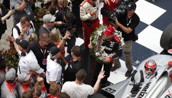 Will Power prolomil oválové prokletí a vyhrál slavnou Indy500!