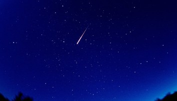 Nebe nad Slovenskem rozzářil bolid. Astronomové určili, kde najít úlomky