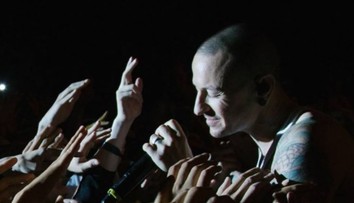 Zpěvák Linkin Park se zabil v novém domě! Pořídil ho pro rodinu