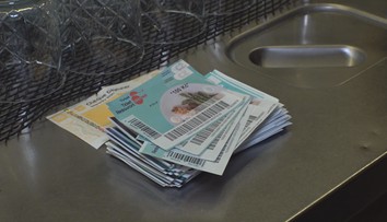 Restaurace shání zákazníky, vydavatelé stravenek zavádí cash back
