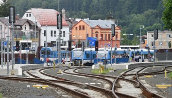 Nejstrmější česká železniční trať nabídne o Vánocích ozubnicovou lokomotivu, parní vlak i motoráček