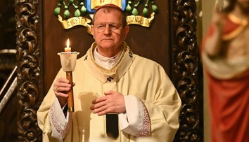 Polská církev se připravuje na válku. Nebudeme nečinně čekat, říká arcibiskup