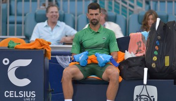 Djokovič ve Španělsku nedodržuje zákony, dostal další trest