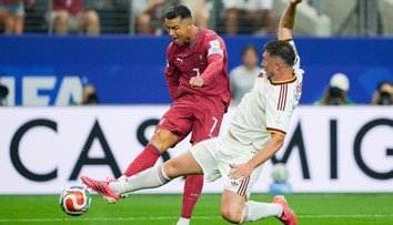 MS ON-LINE: Šance na obou stranách. Španělsko hraje s Portugalskem po půli 0:0