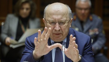 Ruské útoky v Evropě budou sílit, varoval eurokomisař. Příkladem má být Polsko