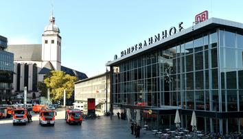 Policie vyšetřuje útočníka z Kolína nad Rýnem, kvůli kontaktu na ISIS