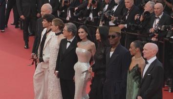 Filmový festival v Cannes už má za sebou první premiéry. Zúčastnila se řada hvězd