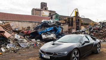 VIDEOTEST - BMW i8, aneb jak jezdí sporťák české policie