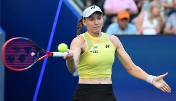 Sabalenková po 99 týdnech padá z trůnu. Ženský tenis má novou světovou jedničku