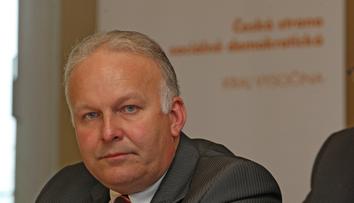 Bratr ministerského kandidáta Krčála spáchal sebevraždu! Oběsil se na stromě