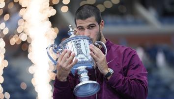 Alcaraz opět na trůnu, získal šestý grandslam. Vyrovnal slavného Beckera