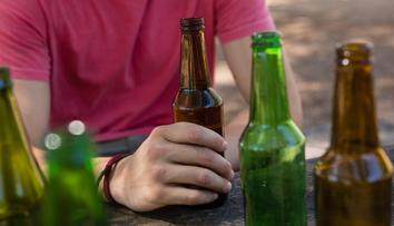 Ze supermarketů může zmizet známé pivo. Firma po 167 letech vyhlásila bankrot