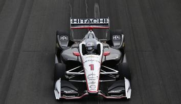 Domácím hvězdám vypálil rybník Newgarden. Jezdce potrápil déšť