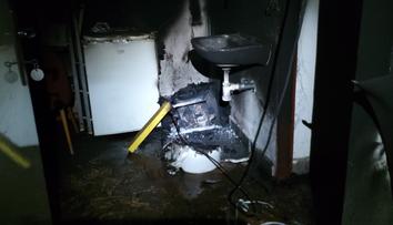 V mateřské škole na Chrudimsku vypukl požár. Budovu zahltil kouř