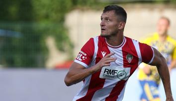 Bojovník Necid. Elitní kanonýr odehrál několik zápasů se zlomeným žebrem