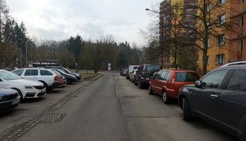 V českých městech chybí parkovací místa. Problémy jsou hlavně na sídlištích