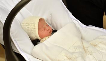 Rodný list princezny Charlotte: Tolik titulů jste ještě neviděli!