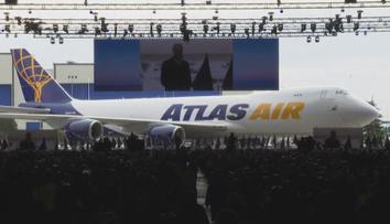 Slavný Boeing 747 končí. Oblohu ale úplně neopouští