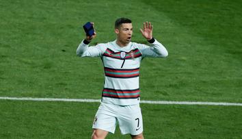 Nevědomá Ronaldova pomoc: Zahozená páska vydělala skoro dva miliony!