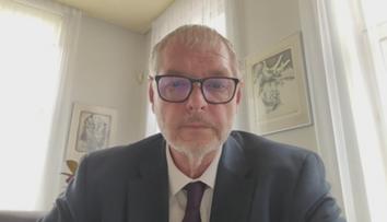 Hladina Lipna klesla natolik, že odkrývá dávno zaplavené oblasti. Situace je velmi vážná, říká odborník