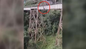 Smrt při bungee jumpingu. Skočila bez jištění, zemřela ještě ve vzduchu
