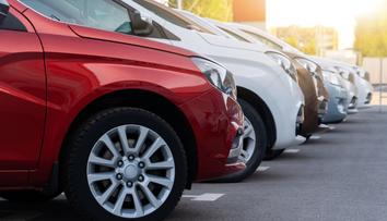 Kdo chce prodat nebo koupit ojeté auto, neměl by otálet. Bude hůř