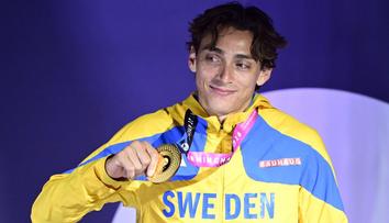 Proseděl den na WC. Hvězdnému tyčkaři bylo při zlatém závodě zle, tenhle pokrm už si nedá