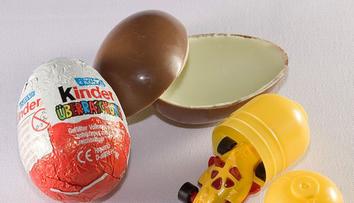 Kvůli podezřením na salmonelu zavřeli továrnu, kde se vyráběly čokolády Kinder