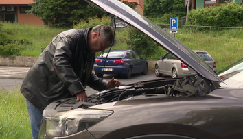 Ojeté auto za statisíce po chvíli přestalo jezdit. Nepomohly ani drahé opravy