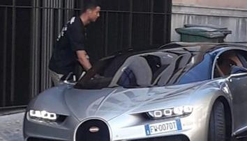 Cristiano Ronaldo si koupil nové auto. Jeho hodnota je až čtvrt miliardy