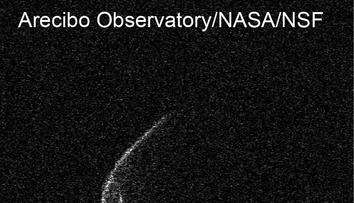 K Zemi se blíží v čase pandemie obří asteroid. Vypadá, jako by měl roušku!